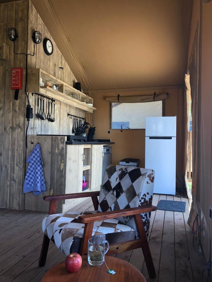 De Hazelaarshof Luxe Glampingtent Bij Natuurgebied De Millingerwaard Kekerdom エクステリア 写真